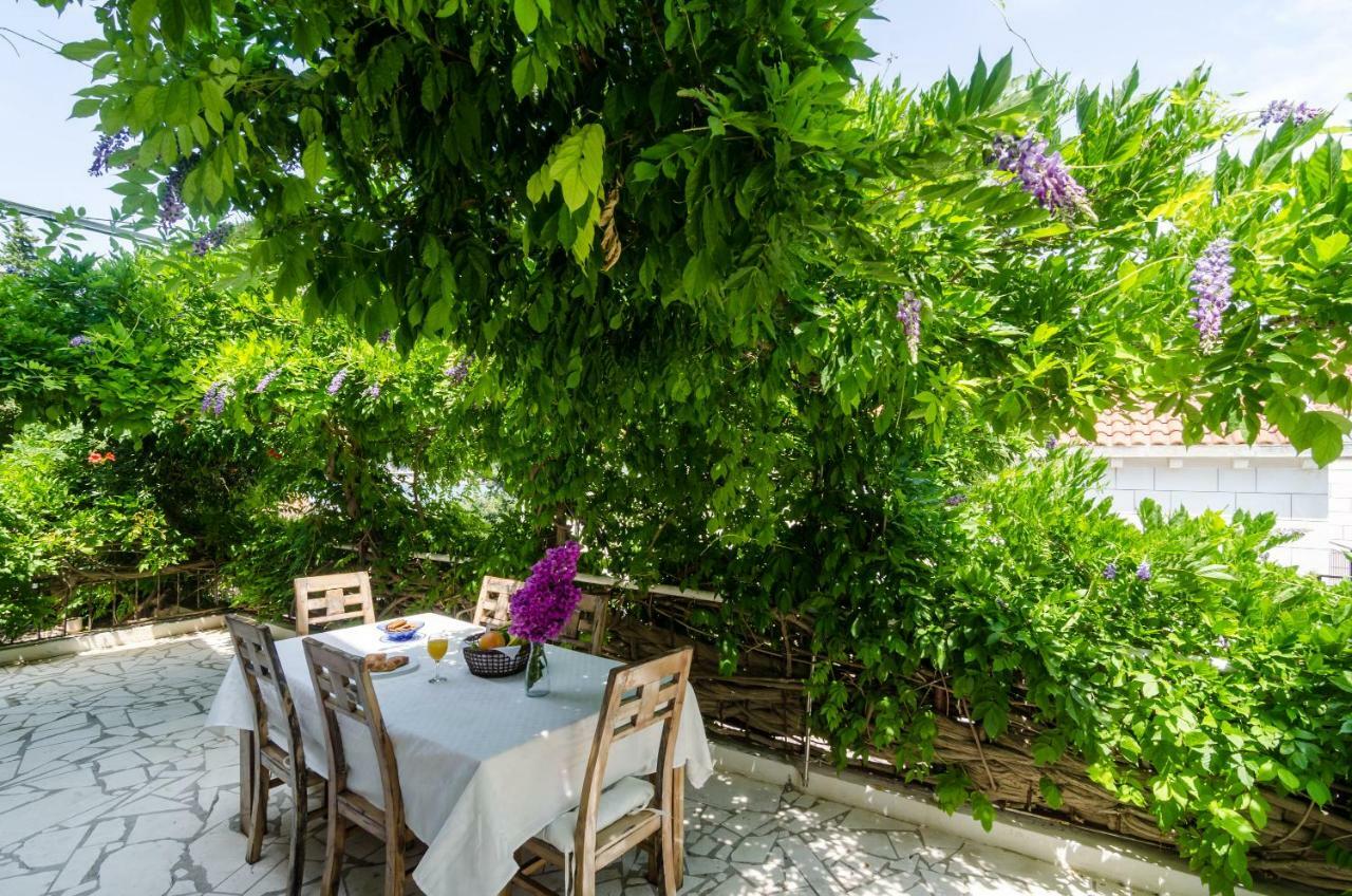 Wisteria Apartment ดูบรอฟนิก ภายนอก รูปภาพ