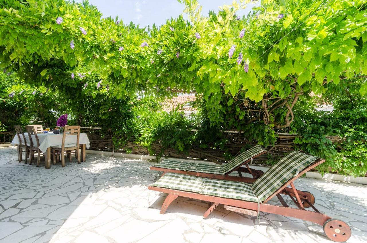 Wisteria Apartment ดูบรอฟนิก ภายนอก รูปภาพ