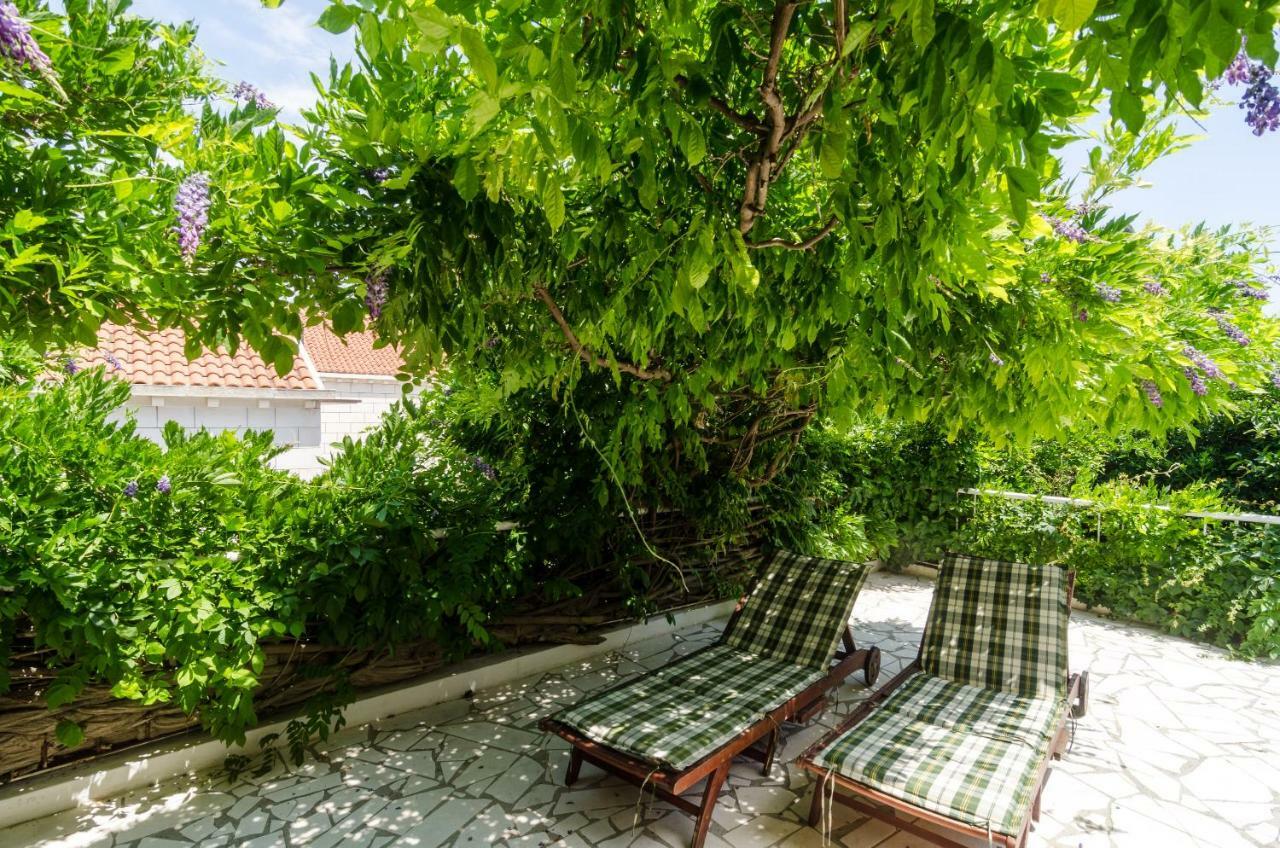 Wisteria Apartment ดูบรอฟนิก ภายนอก รูปภาพ