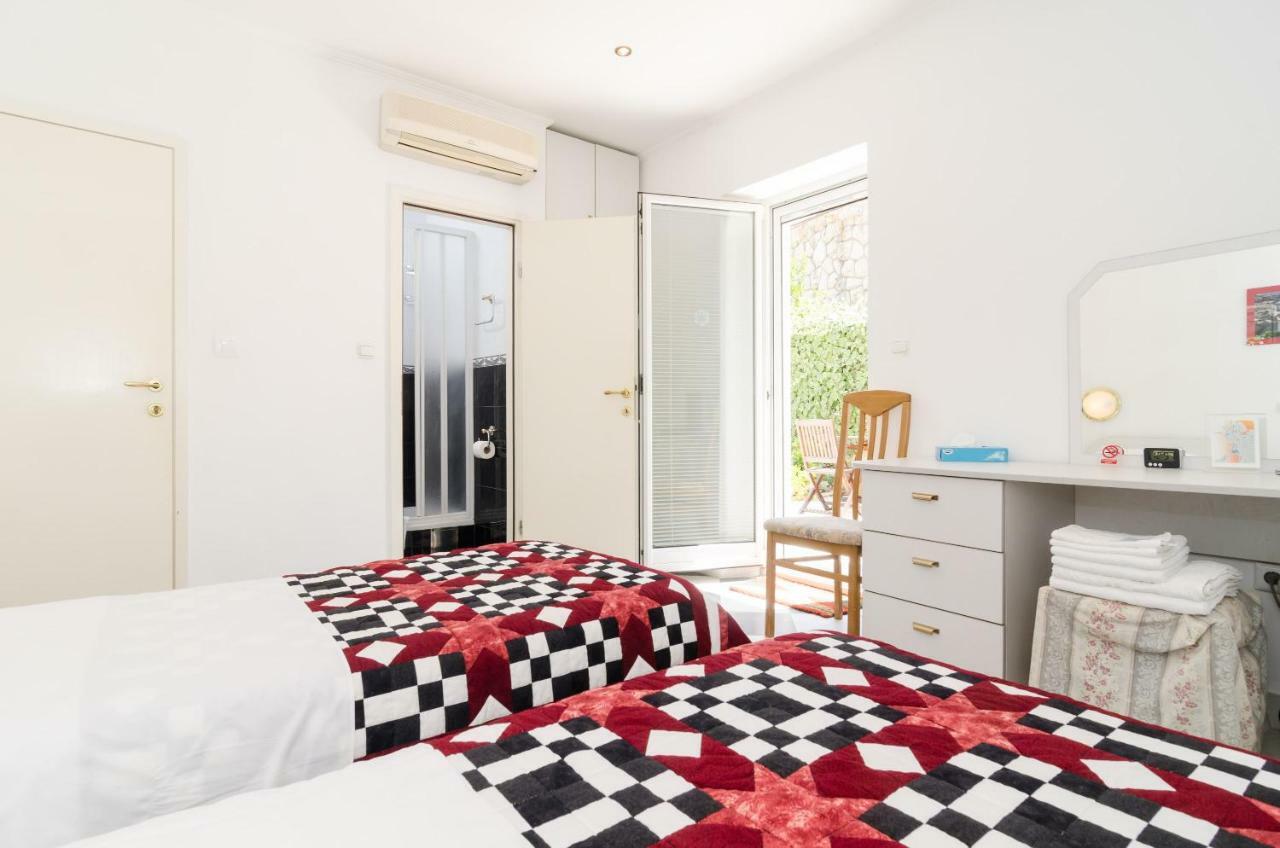 Wisteria Apartment ดูบรอฟนิก ภายนอก รูปภาพ