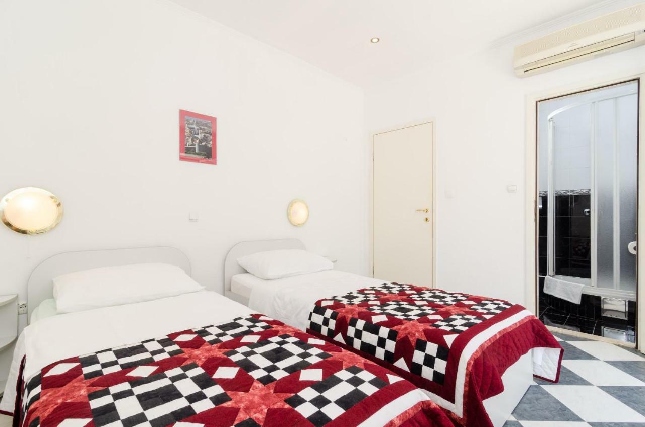 Wisteria Apartment ดูบรอฟนิก ภายนอก รูปภาพ