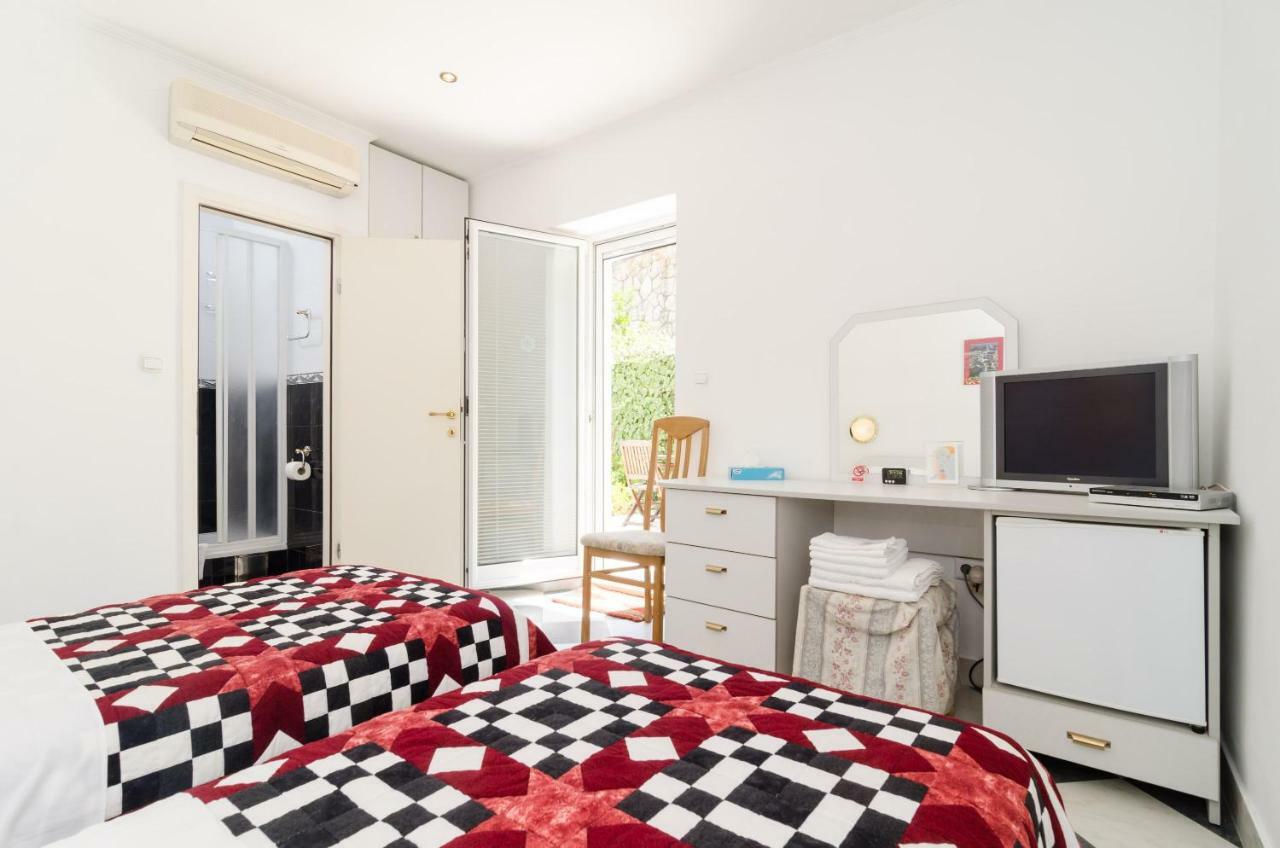 Wisteria Apartment ดูบรอฟนิก ภายนอก รูปภาพ