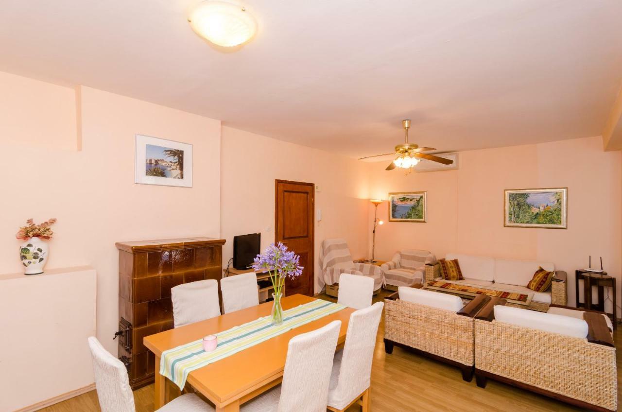 Wisteria Apartment ดูบรอฟนิก ภายนอก รูปภาพ