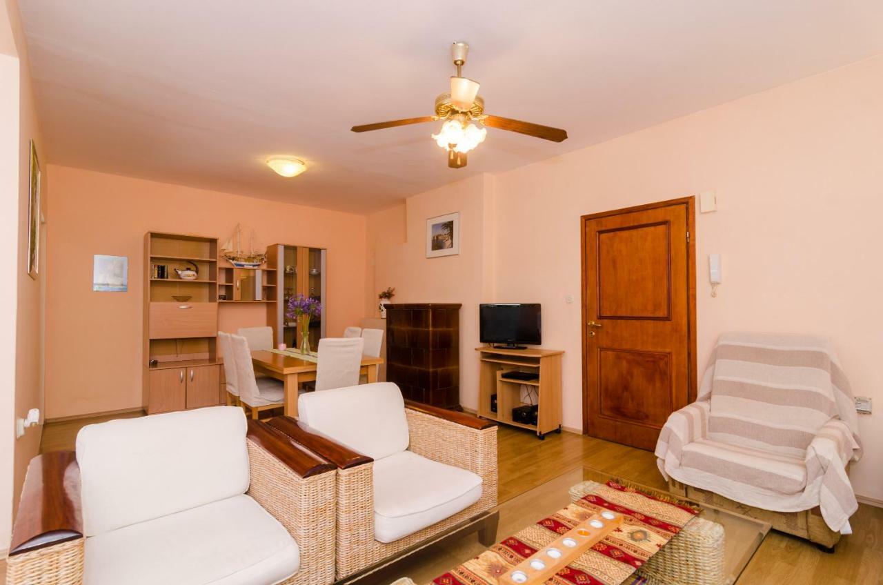 Wisteria Apartment ดูบรอฟนิก ภายนอก รูปภาพ